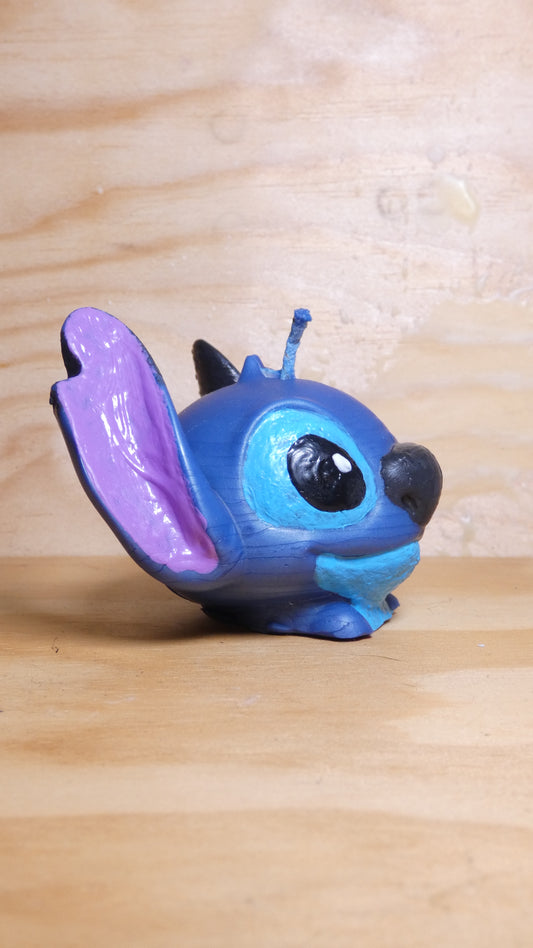 Espelma inspirada en l'Stitch