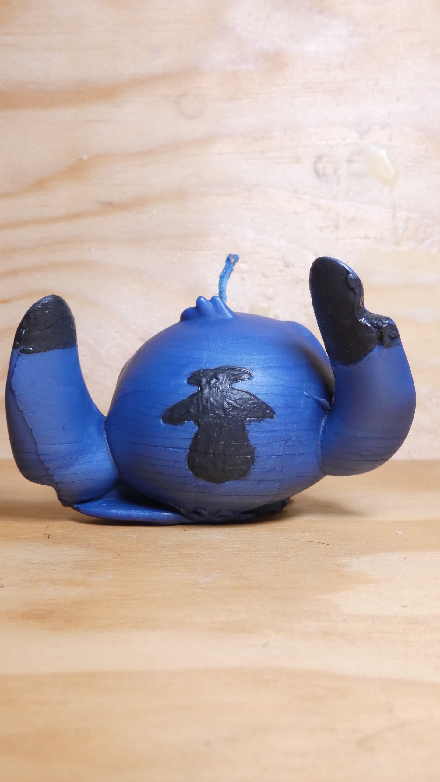 Espelma inspirada en l'Stitch