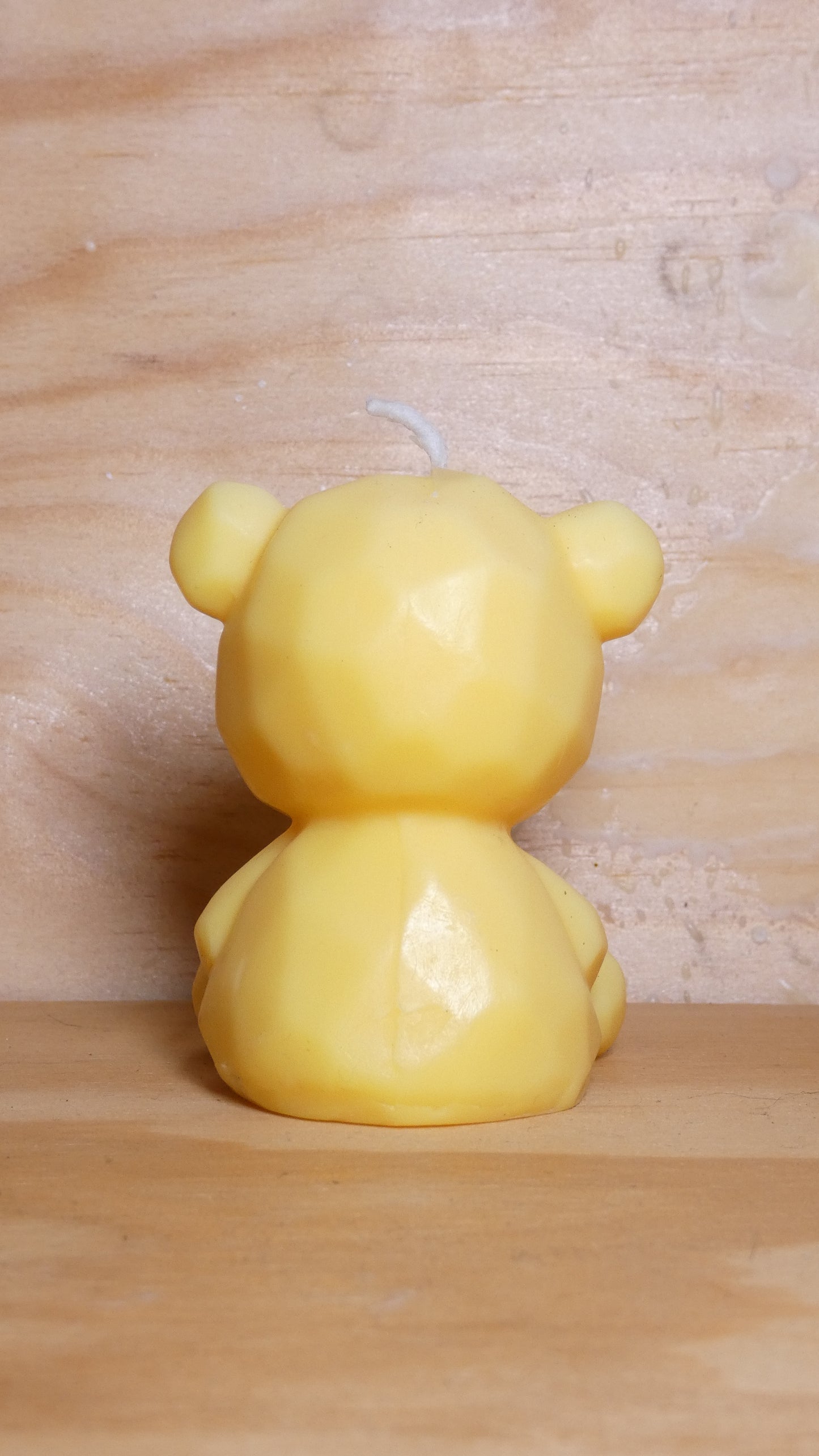 Espelma os amb cor groc